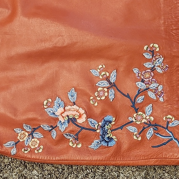 Leather skirt - Picture 5 of 9